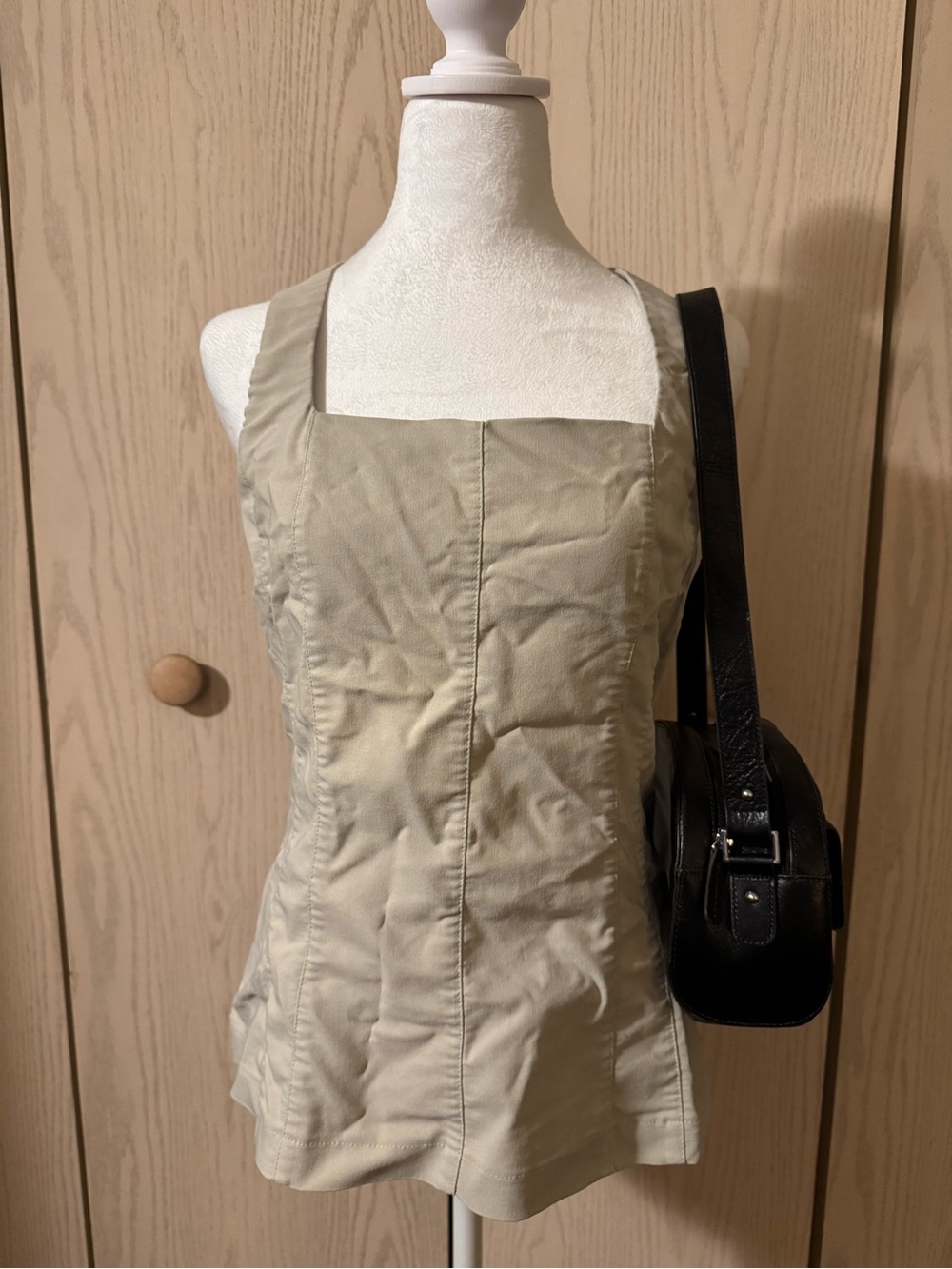 Sleeveless Square Neck Tank Top in Light Khaki